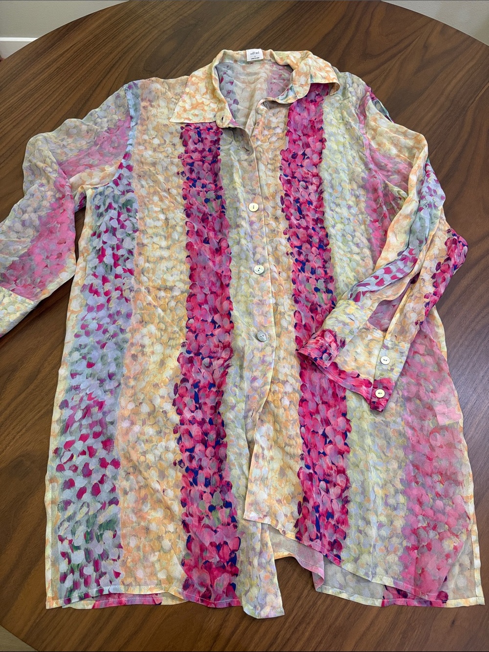 Aritiza Lightweight Pink Patterned Button-Front Top